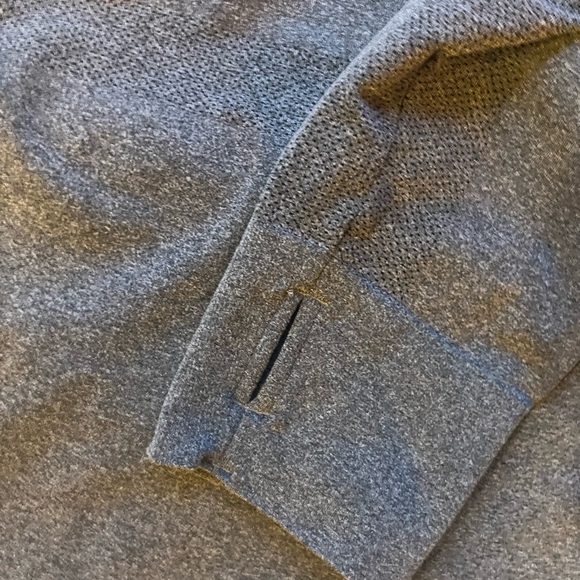 Zyia Active long sleeve shirt (large) - Picture 4 of 7